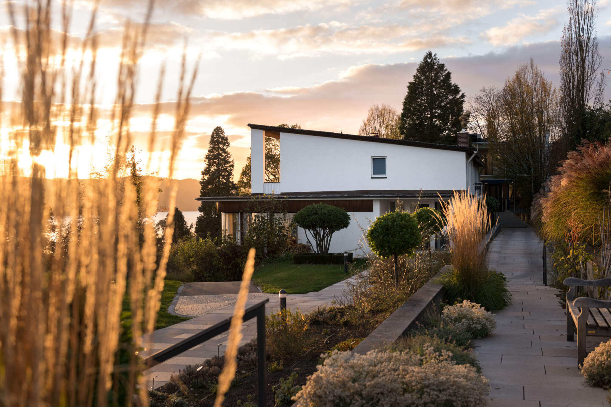 Buchinger Wilhelmi, Fasten, Heilfasten, Fasting, Health, Integrative Medicine, Aussicht, Gelände, Bodensee, View, Lake of Constance, Gebäude, Parkvilla, Building, Site, Sunset